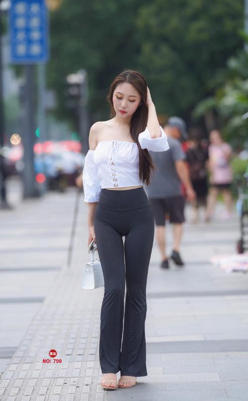 图片[1]-身材非常哇塞的瑜伽裤女孩  J1333 521P6V-21.6GB-喵咪图库