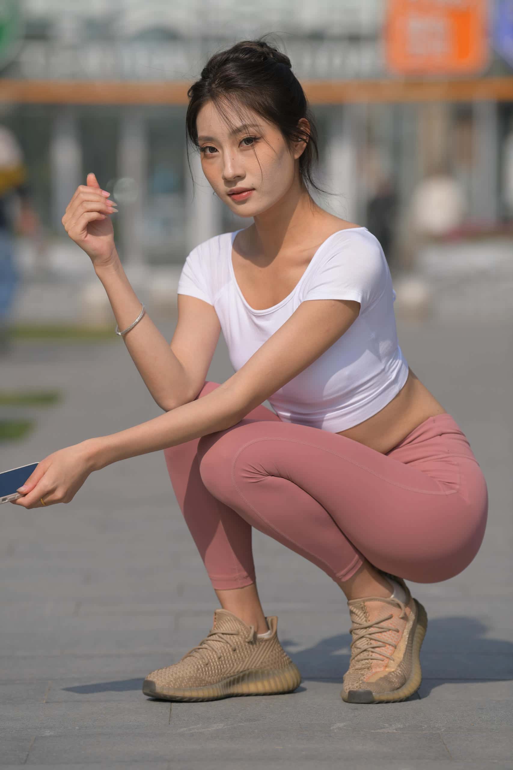 图片[4]-粉红色瑜伽裤女孩【 583P】J4915-喵咪图库