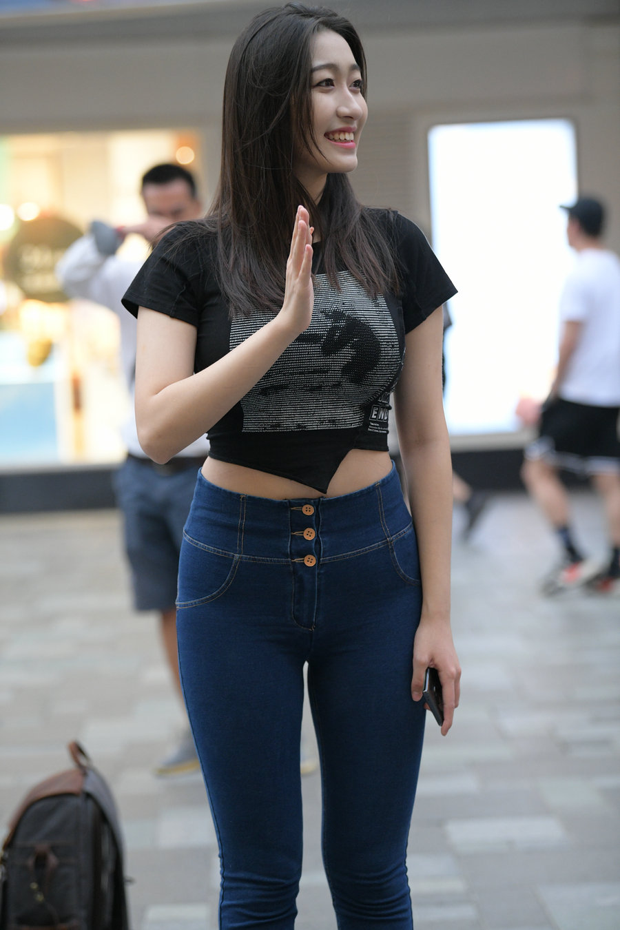 图片[1]-紧身牛仔裤女人J2784 240P-6.66GB-喵咪图库