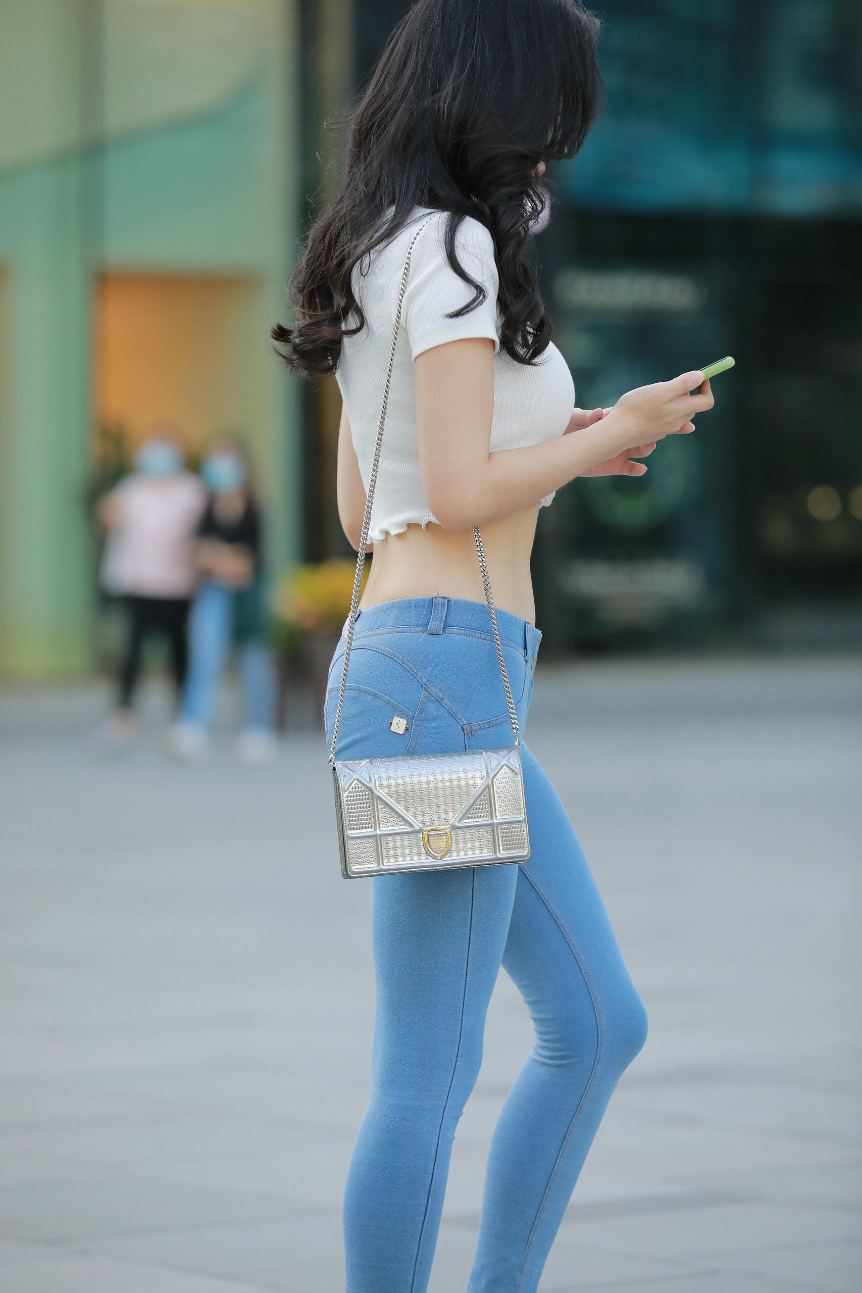 图片[1]-非常漂亮的紧身牛仔裤女孩【114P】J4016-喵咪图库