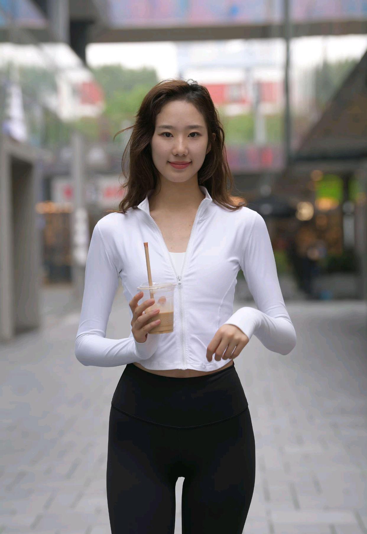 图片[2]-像刘亦菲的黑色瑜伽裤女孩J2237 340P1V-14.8GB-喵咪图库