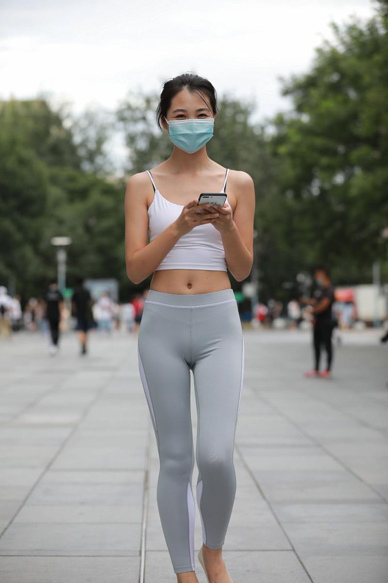 图片[4]-灰色瑜伽裤姑娘笑容超甜 J5074 180P2V-2.15GB-喵咪图库
