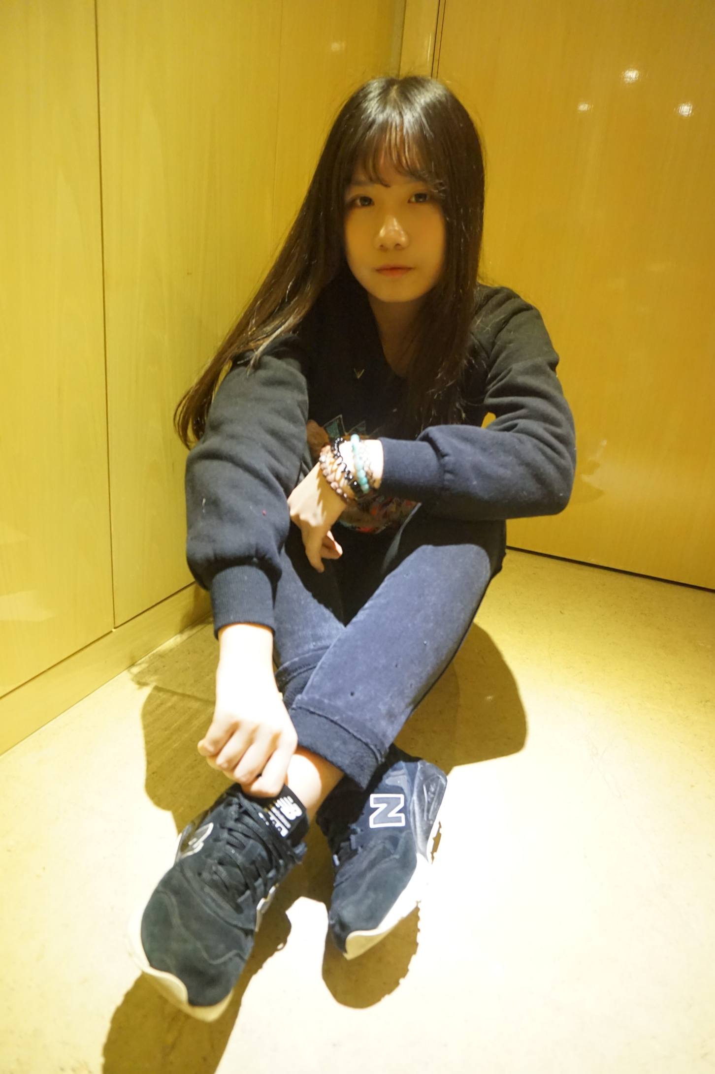 图片[2]-齐刘海的长发女孩【70P】20016-喵咪图库