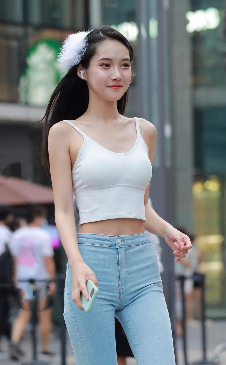 图片[1]-非常漂亮的牛仔裤女孩 J2144 98P1V-1.92GB-喵咪图库