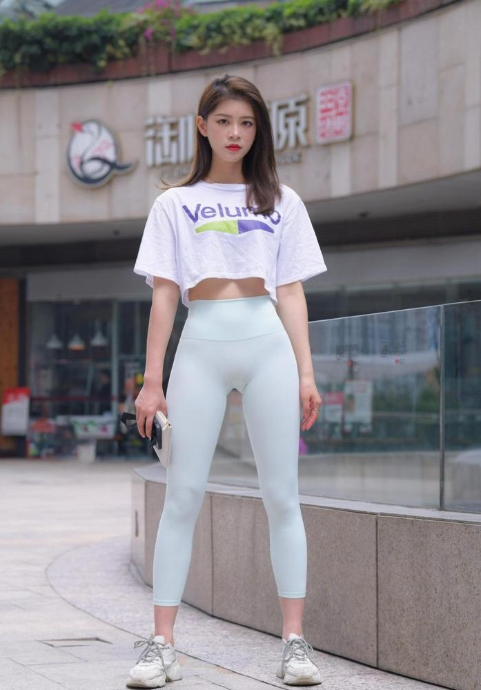 图片[1]-这个瑜伽裤女孩真的很漂亮 J1960 815P1V-28.9GB-喵咪图库