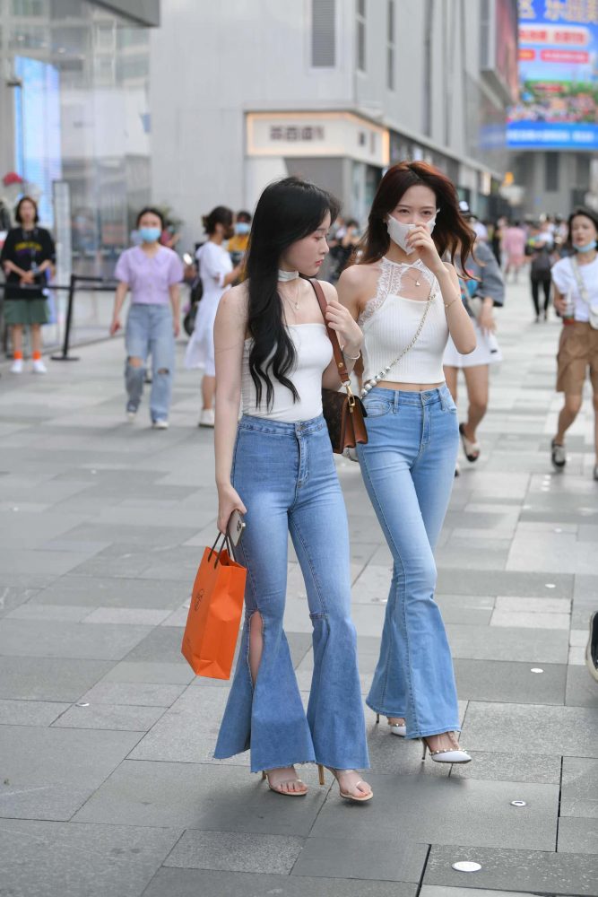 身材绝佳的时尚姐妹花【160P】J4470-喵咪图库