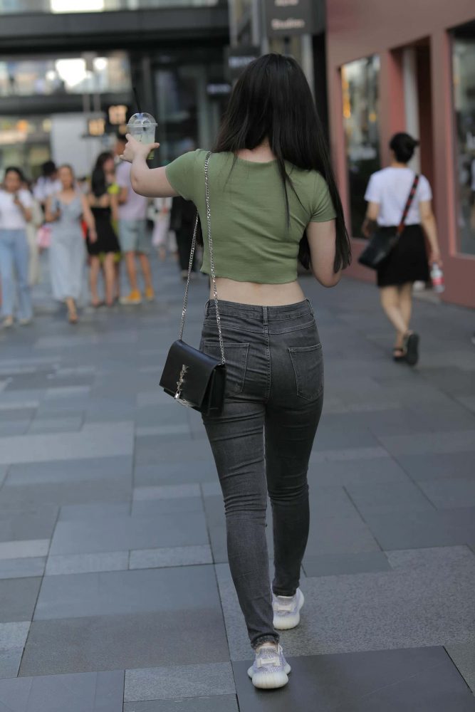 甜美靓丽牛仔裤女孩 【106P】J4144-喵咪图库