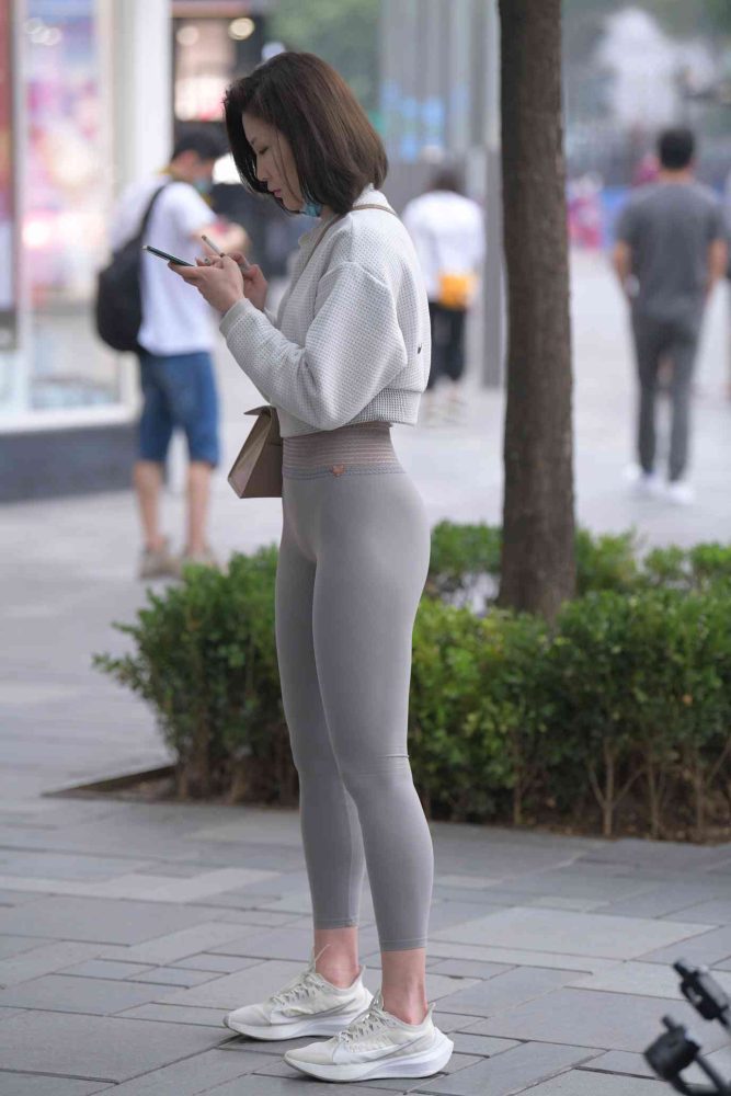 身材很好的短发瑜伽裤姑娘【157P】04015-喵咪图库