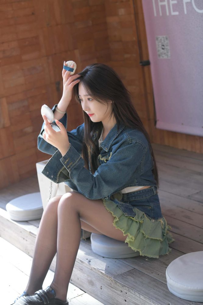 黑丝牛仔裙妹子，长得太标志了【750P】J3414-喵咪图库