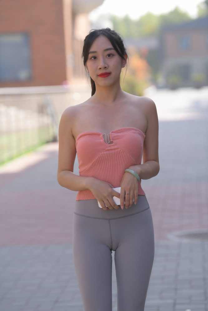 灰色瑜伽裤女孩J4905 522P1V-25.8GB-喵咪图库