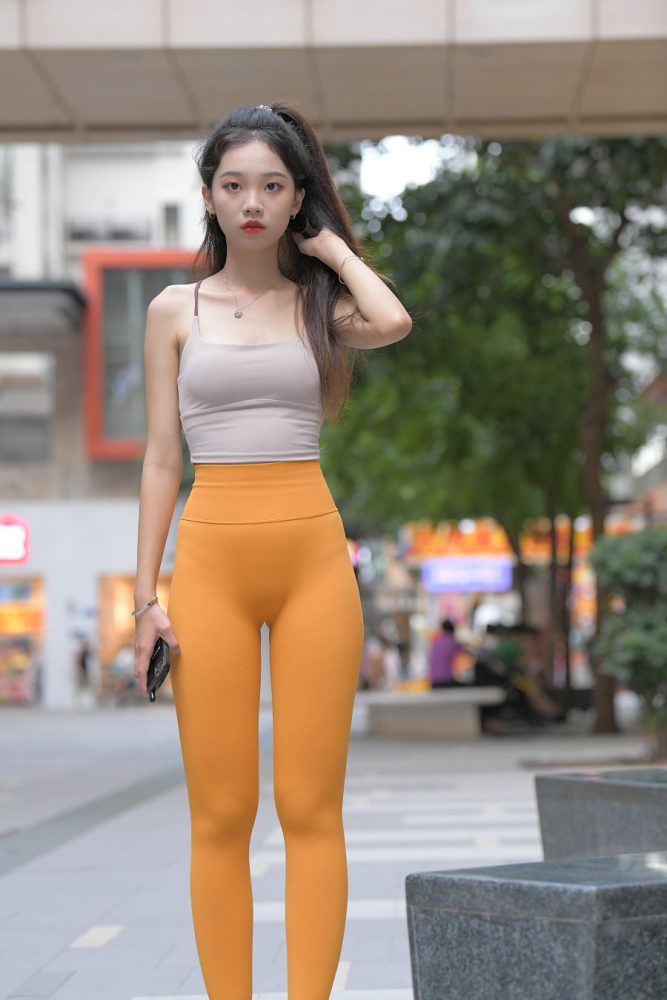 超级可爱的橘黄瑜伽裤女孩J3030 801P1V-28.0GB-喵咪图库