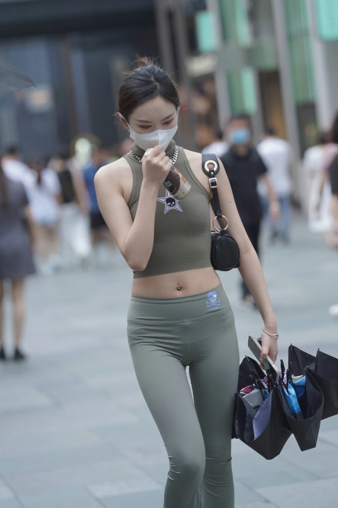 戴口罩的瑜伽裤小女人J3557 133P-1.43GB-喵咪图库