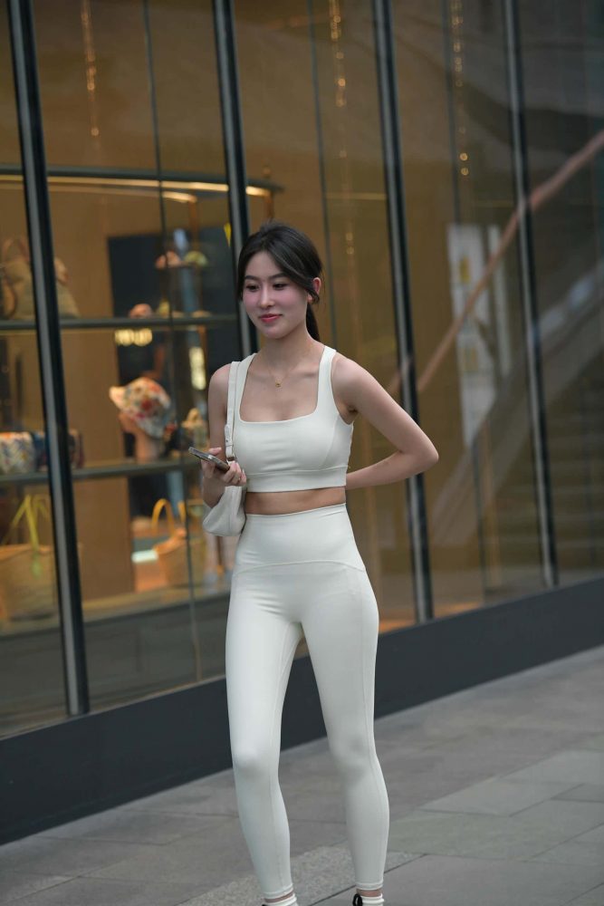 白色瑜伽裤女孩【212P】J8076-喵咪图库