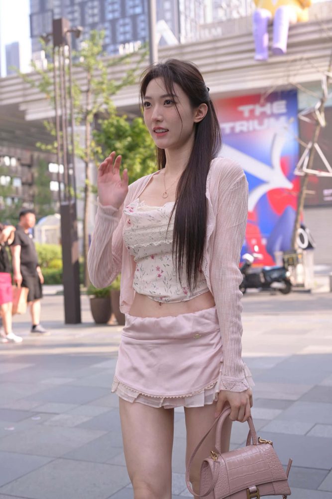 穿蕾丝蛋糕裙的粉色系少女【131P】J7577-喵咪图库